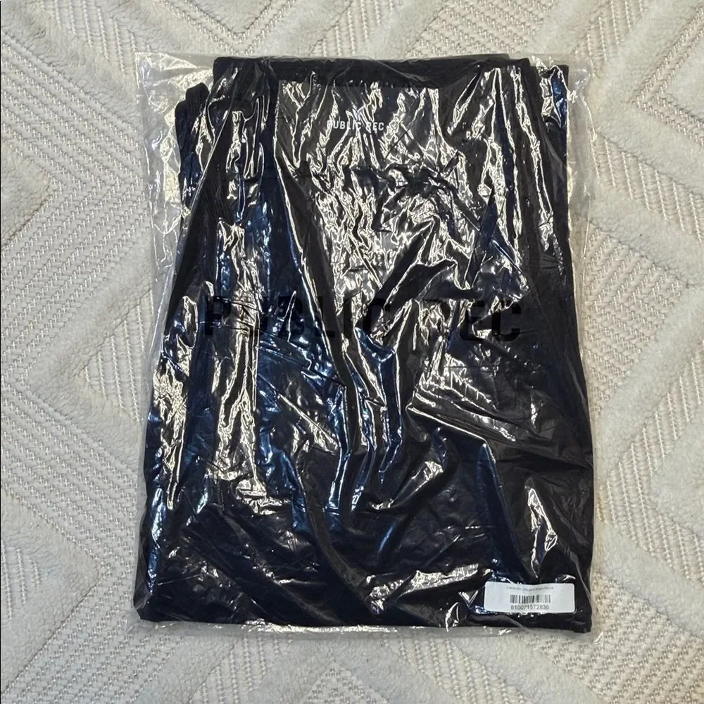 PUBLIC REC - Game Day Jogger in Black